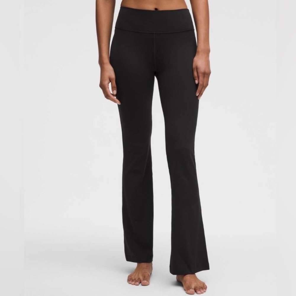 Lululemon Groove Nulu High-Rise
Flared Pant *Regular